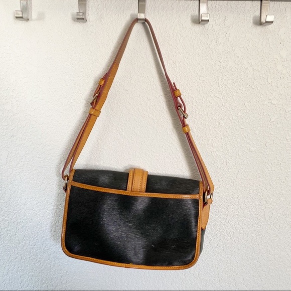 Dooney & Burke Purse! - Picture 2 of 8